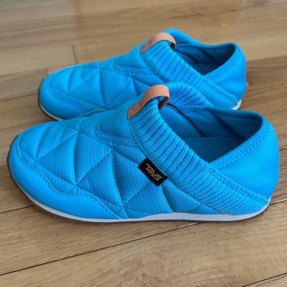 Teva ReEmber Bright Blue Quilted Slip-On Sneakers with Orange Tab